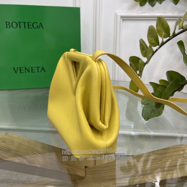 Bottega veneta高端女包 98088 寶緹嘉THE TRIANGLE BV專櫃新款毛茛黃三角形五金手提女包  gxz1133